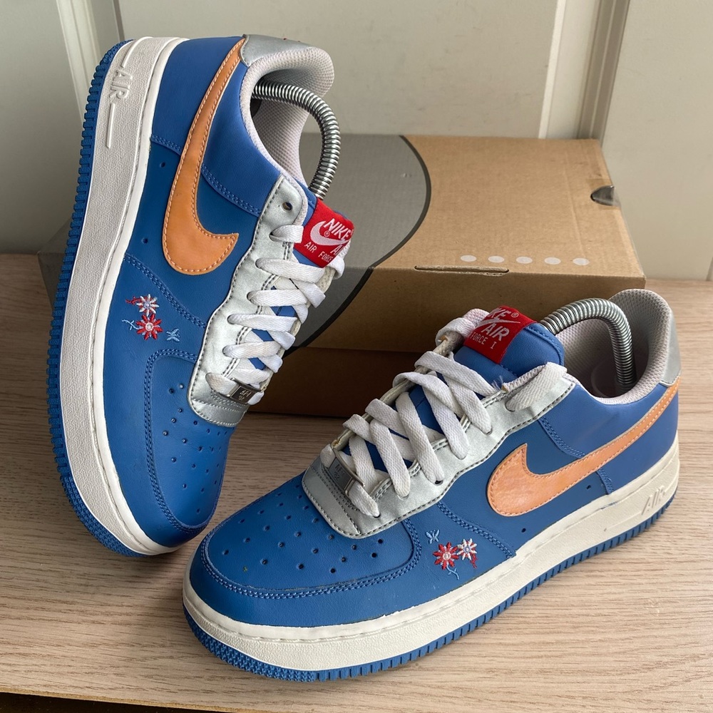 RARE 2008 Nike Air Force 1 Retro Floral  Sneakers - 7 Y - 8.5 W